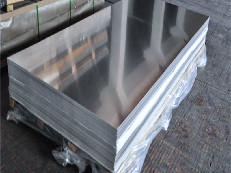 Surface treatment of aluminum
